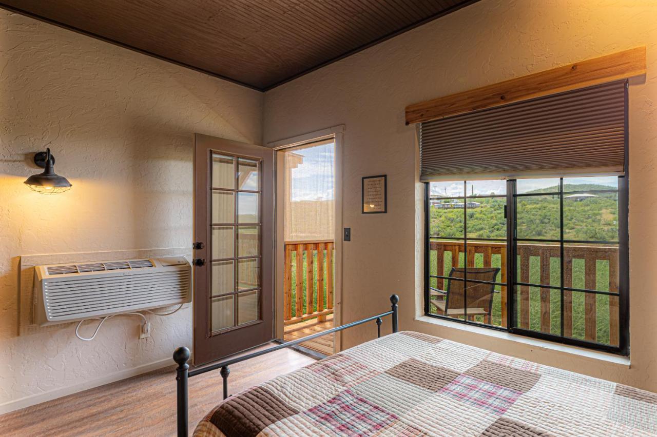 Miners Cabin #4 - King Bed - Private Balcony With Views Tombstone Esterno foto